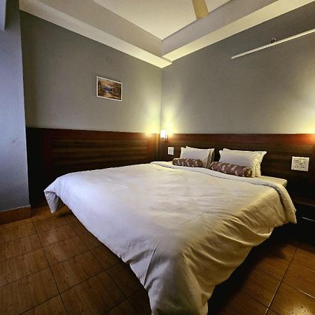 Hotel Vishal Siliguri Exterior photo